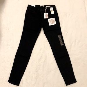 Jessica Simpson Kiss Me Super Skinny